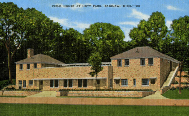 Hoyt Park field house depicted in an undated vintage postcard